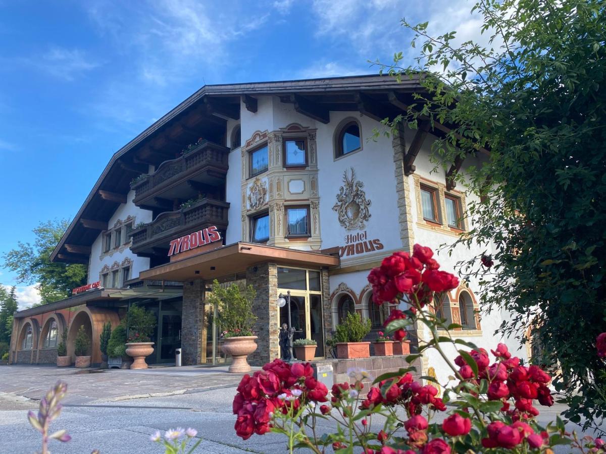 Hotel Tyrolis Цірль Екстер'єр фото