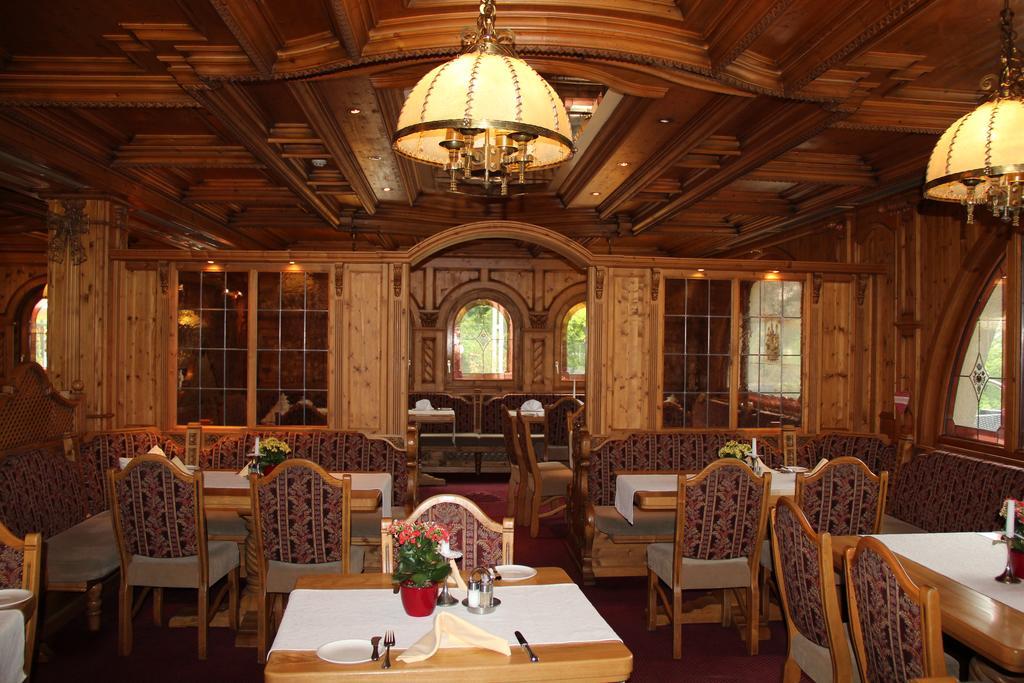 Hotel Tyrolis Цірль Екстер'єр фото