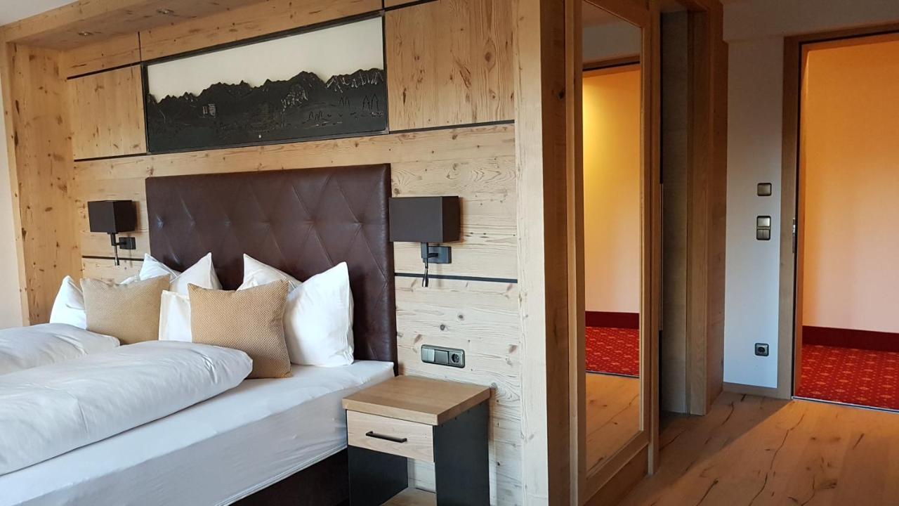 Hotel Tyrolis Цірль Екстер'єр фото