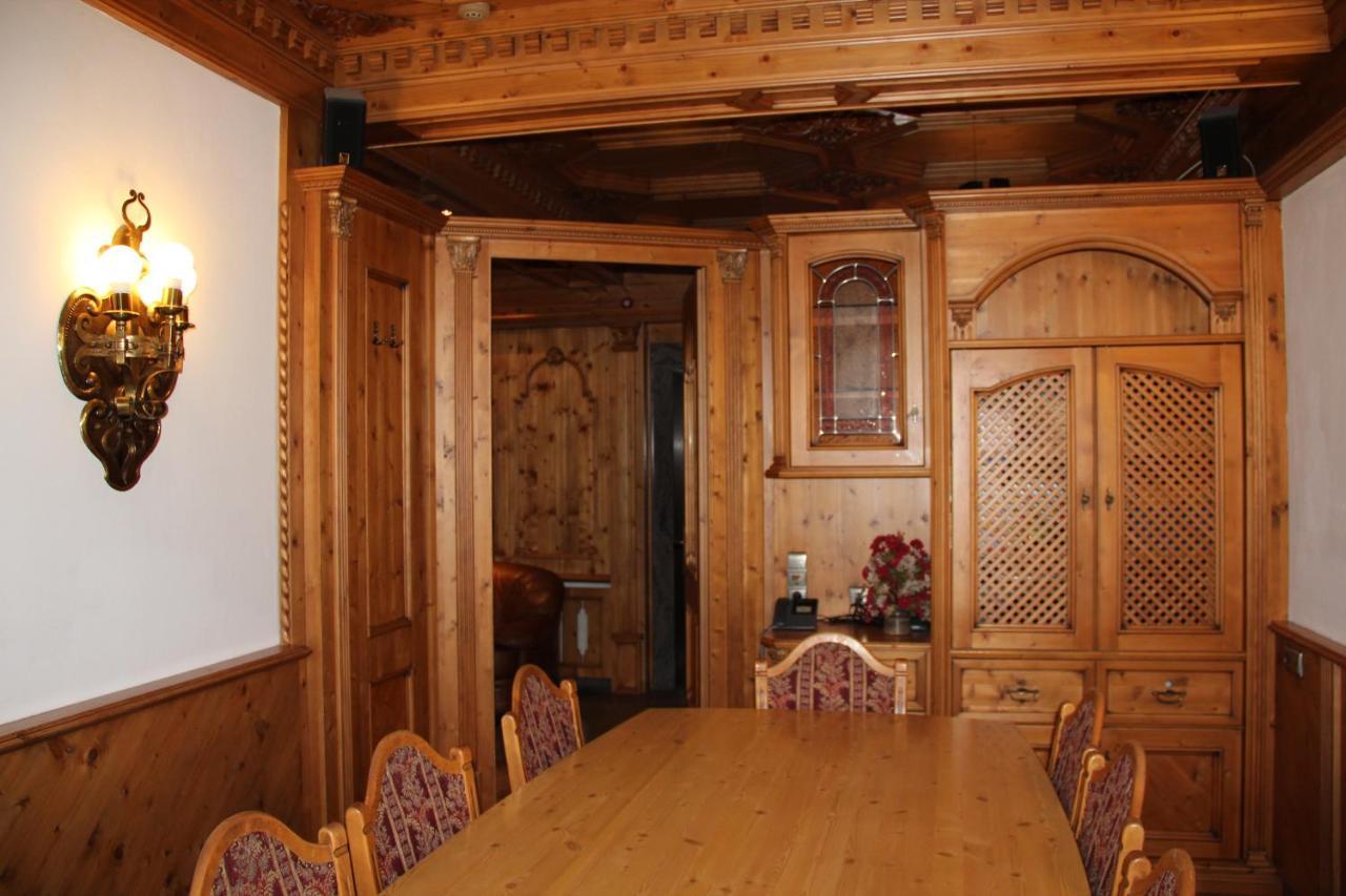 Hotel Tyrolis Цірль Екстер'єр фото